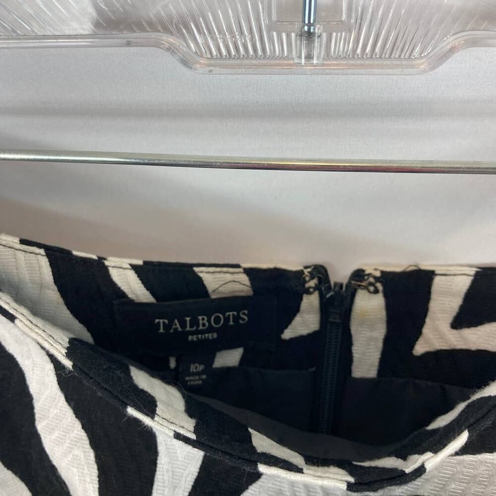 Talbots Zebra Print Pencil Skirt Size 10P - Picture 5 of 6
